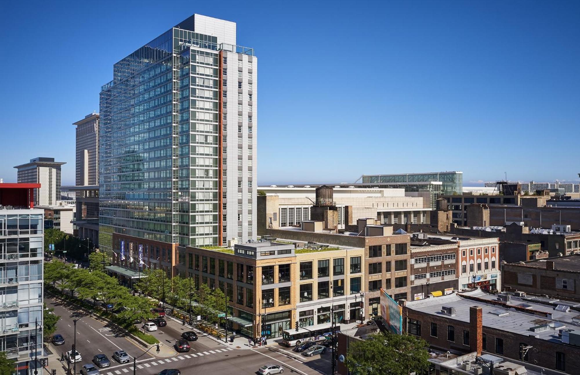 Hampton Inn Chicago Mccormick Place Экстерьер фото