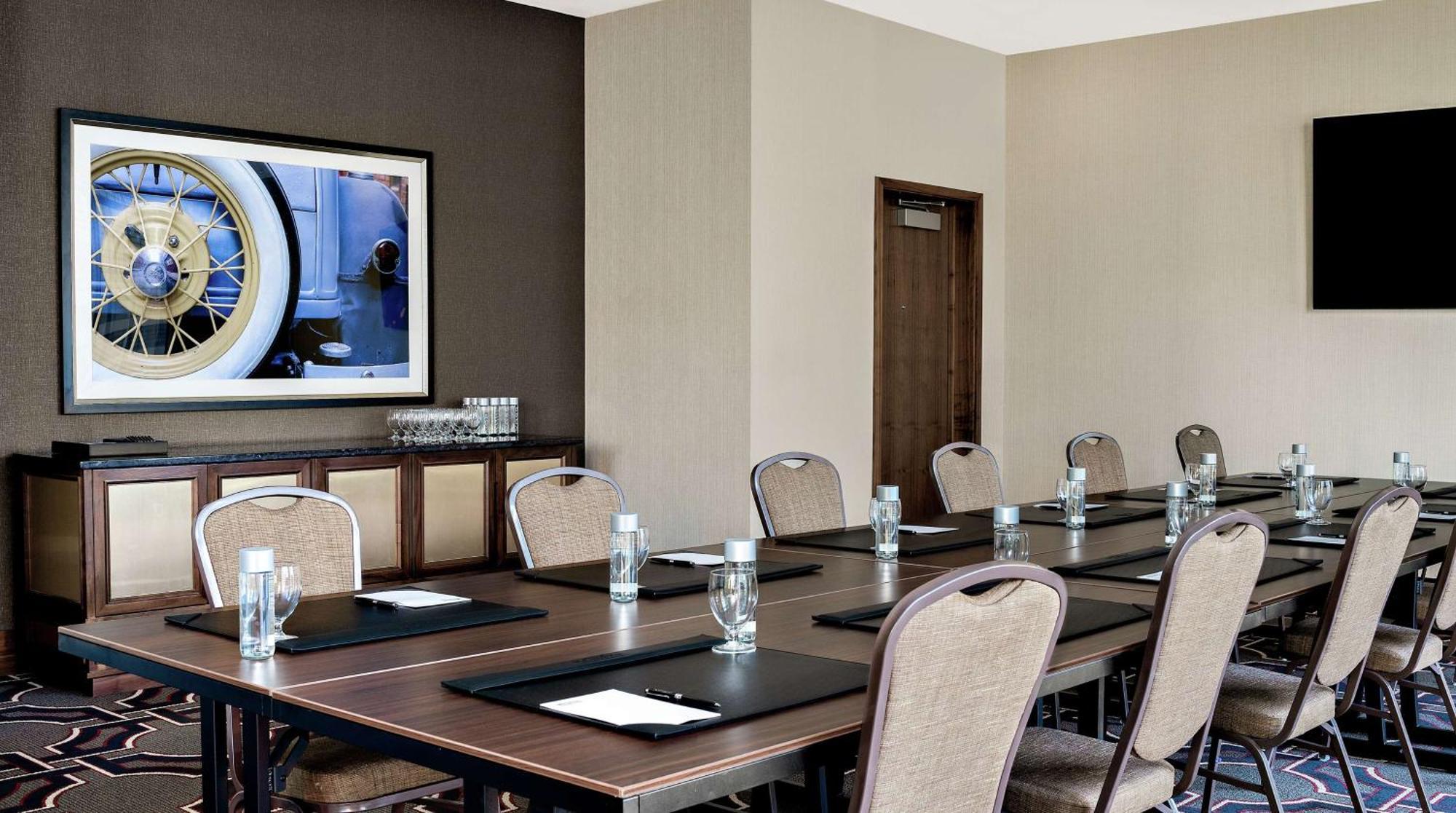 Hampton Inn Chicago Mccormick Place Экстерьер фото