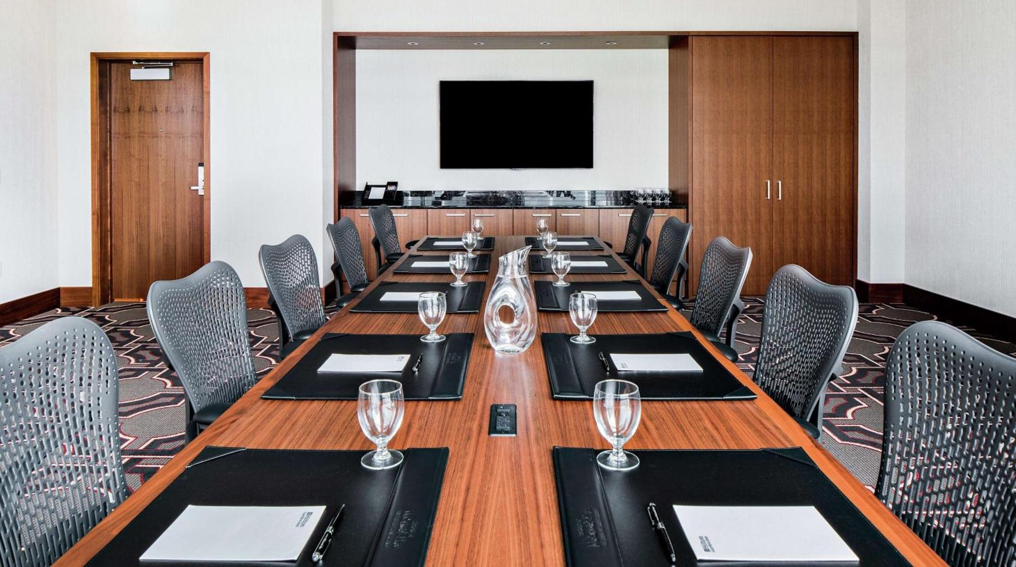 Hampton Inn Chicago Mccormick Place Экстерьер фото