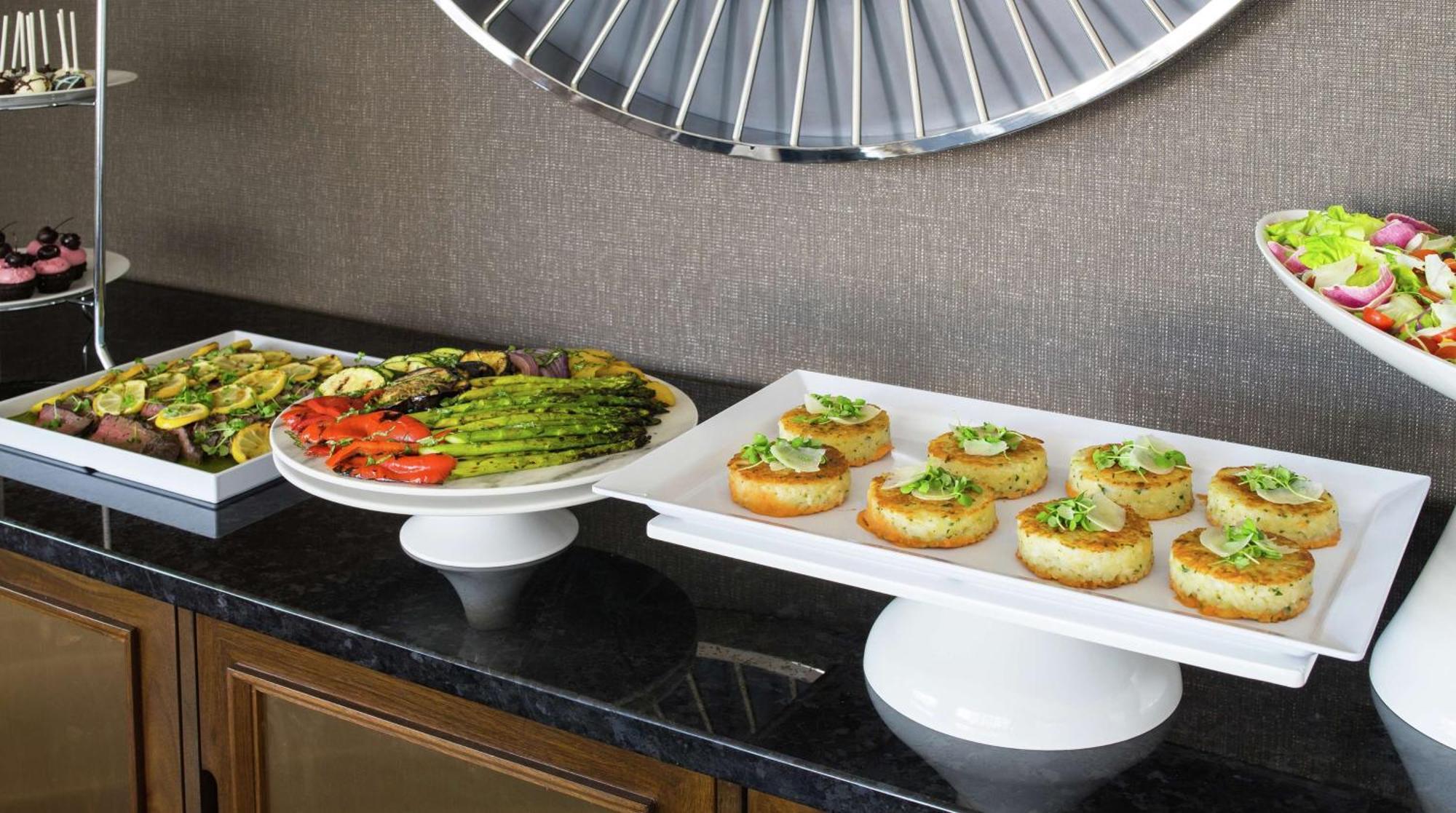 Hampton Inn Chicago Mccormick Place Экстерьер фото