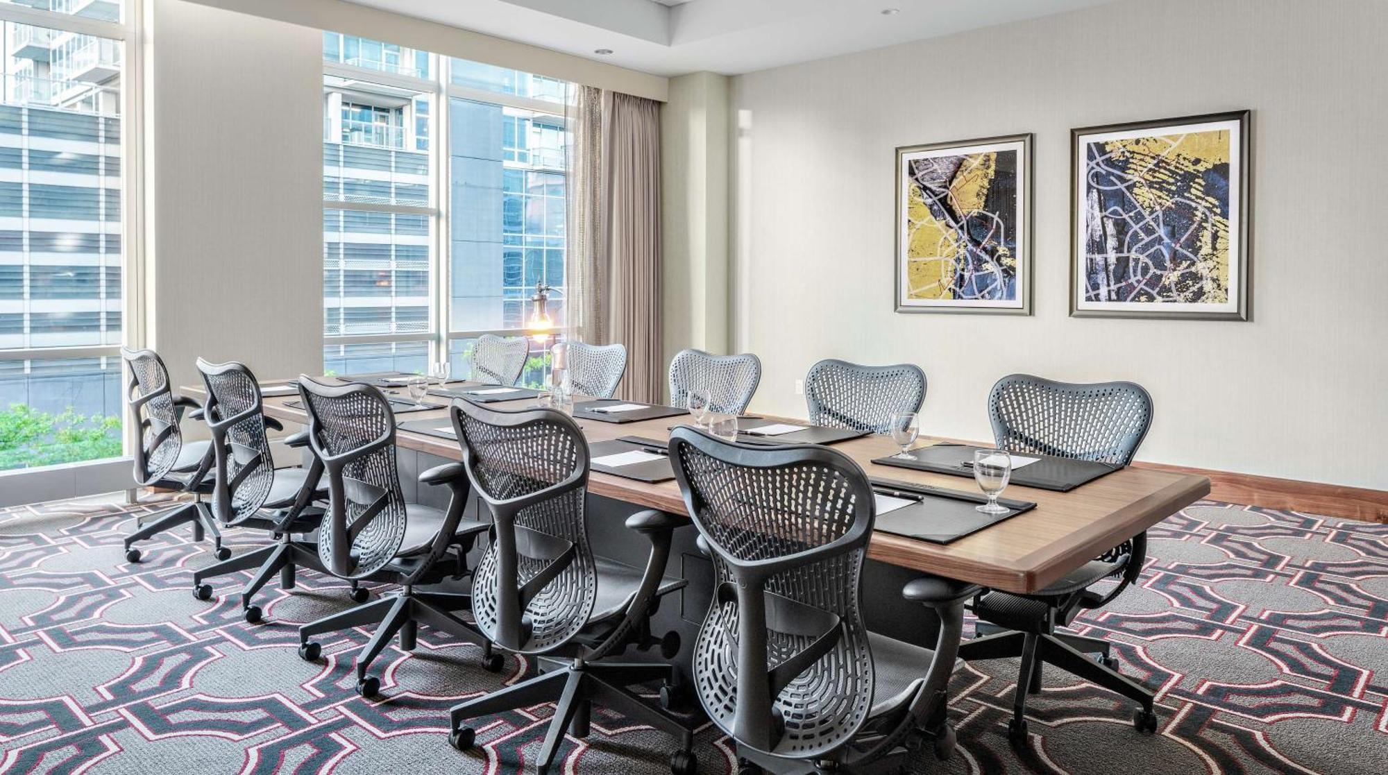 Hampton Inn Chicago Mccormick Place Экстерьер фото